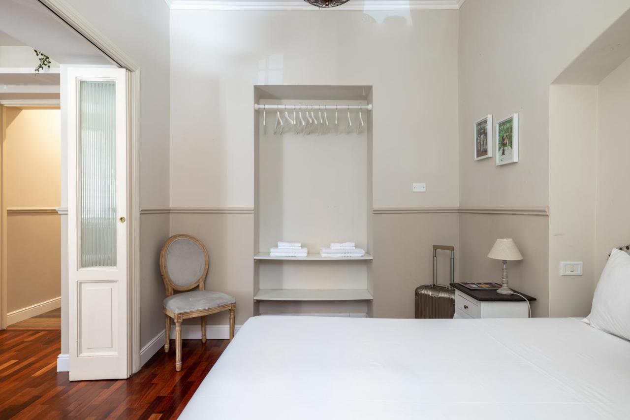 Charming Apartment With Patio A Few Steps From Colosseum Eksteriør billede