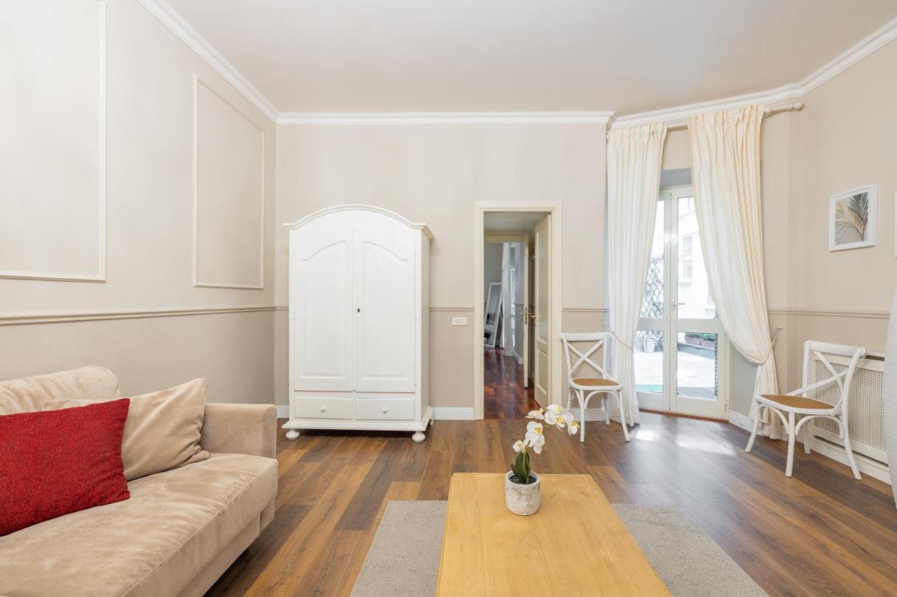 Charming Apartment With Patio A Few Steps From Colosseum Eksteriør billede